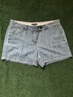 Tommy Hilfiger Light Wash Denim Shorts